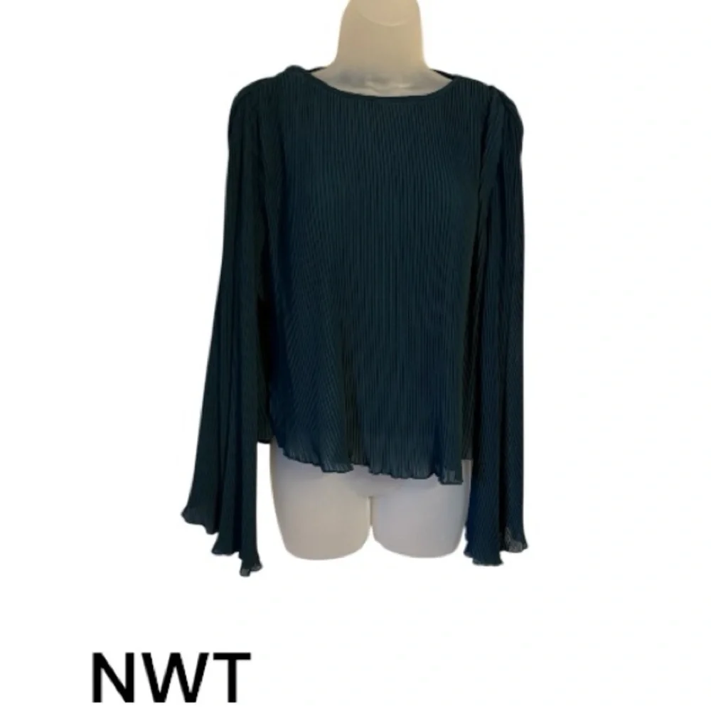NWT Glam Teal Pleated Blouse LARGE #J